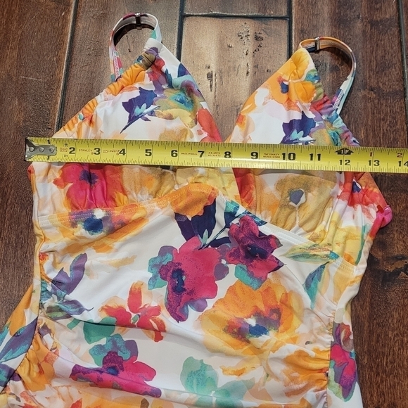 Calvin Klein Floral Print One-Piece Swimsuit Size 8 NWOT - Picture 8 of 8